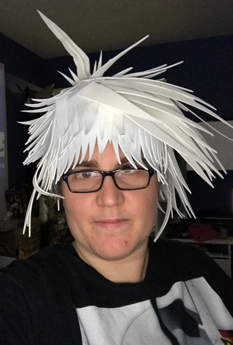 Weeb level over 9000. This kind of wig REALLY looks terrible with skin, and yet works so well with the mask...